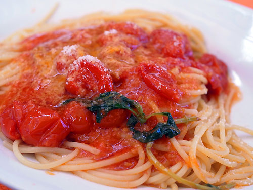 spaghetti_al_pomodoro.jpg